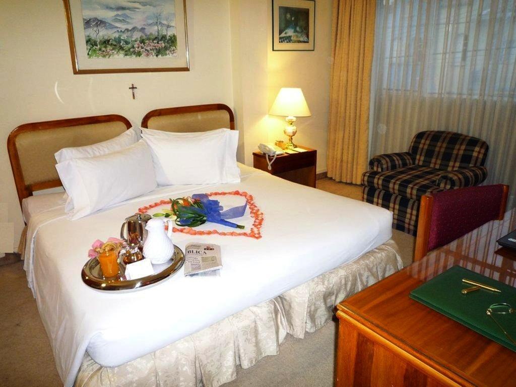 Hotel Maria Isabel Bogota Buitenkant foto