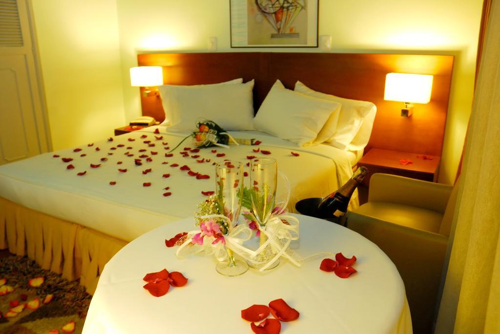 Hotel Maria Isabel Bogota Buitenkant foto